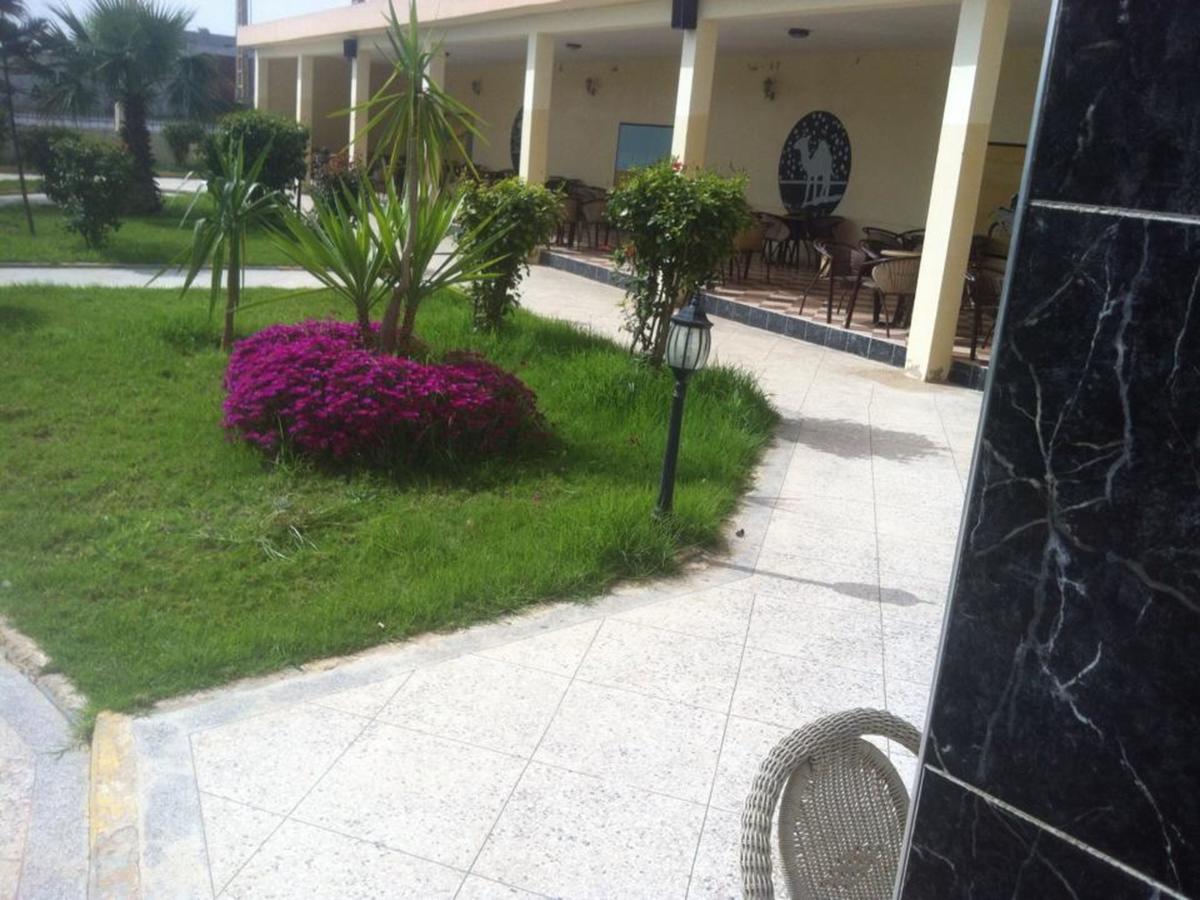 Selouane Motel Paris Dakar מראה חיצוני תמונה